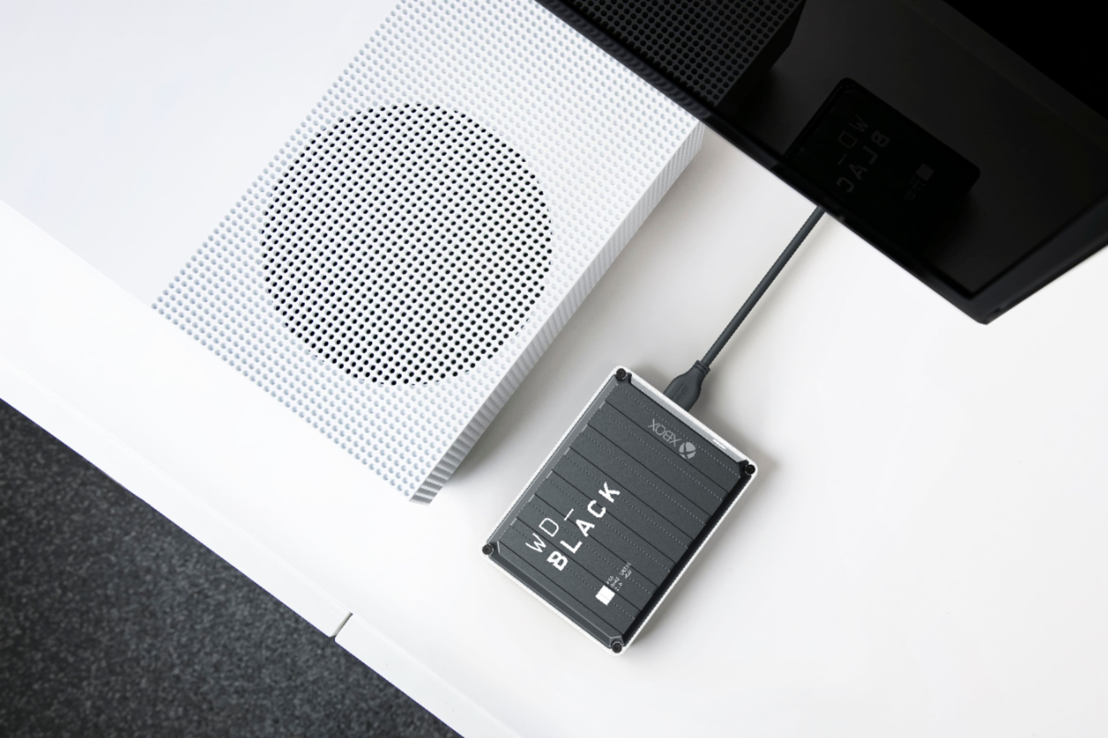 Alt View 14. WD - BLACK P10 Game Drive for Xbox 5TB External USB 3.2 Gen 1 Portable Hard Drive - Black With White Trim.