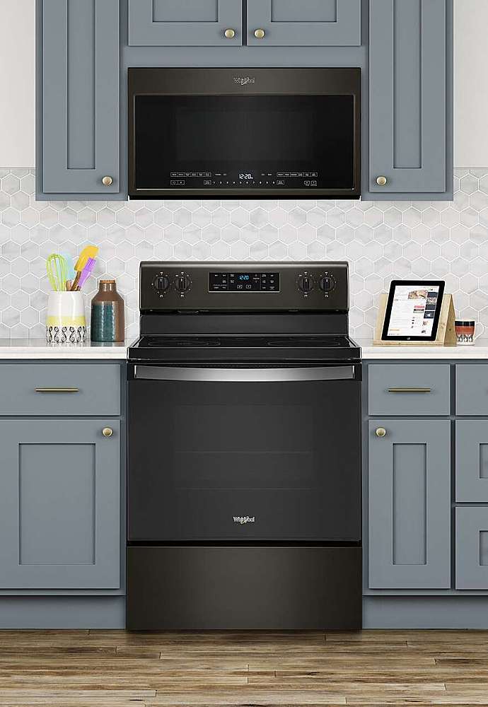 Whirlpool - 5.3 Cu. Ft. Freestanding Electric Range with Self-Cleaning and Frozen Bake™ - Black Stainless Steel
