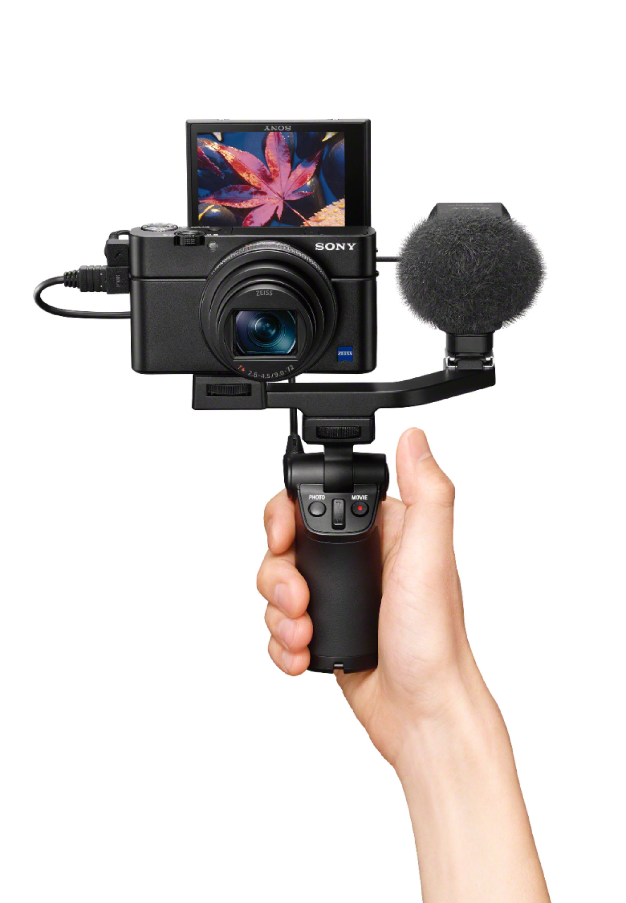 Sony Cyber-shot RX100 VII 20.1-Megapixel Digital Camera Black