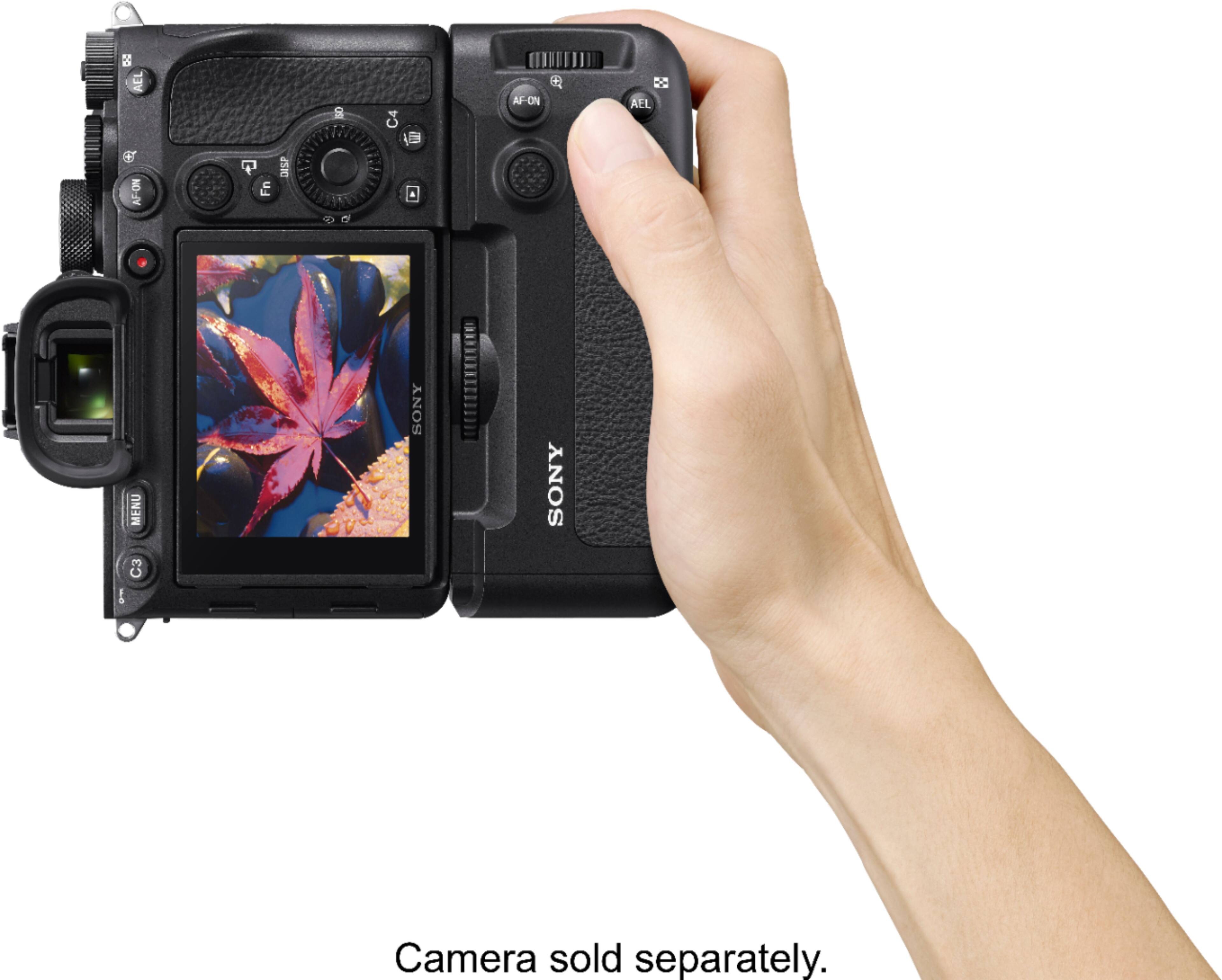 Alt View 15. Sony - VGC4EM Vertical Grip for α7IV, α 7SIII, α1, α9 II, α7R IV and α7R V - Black.