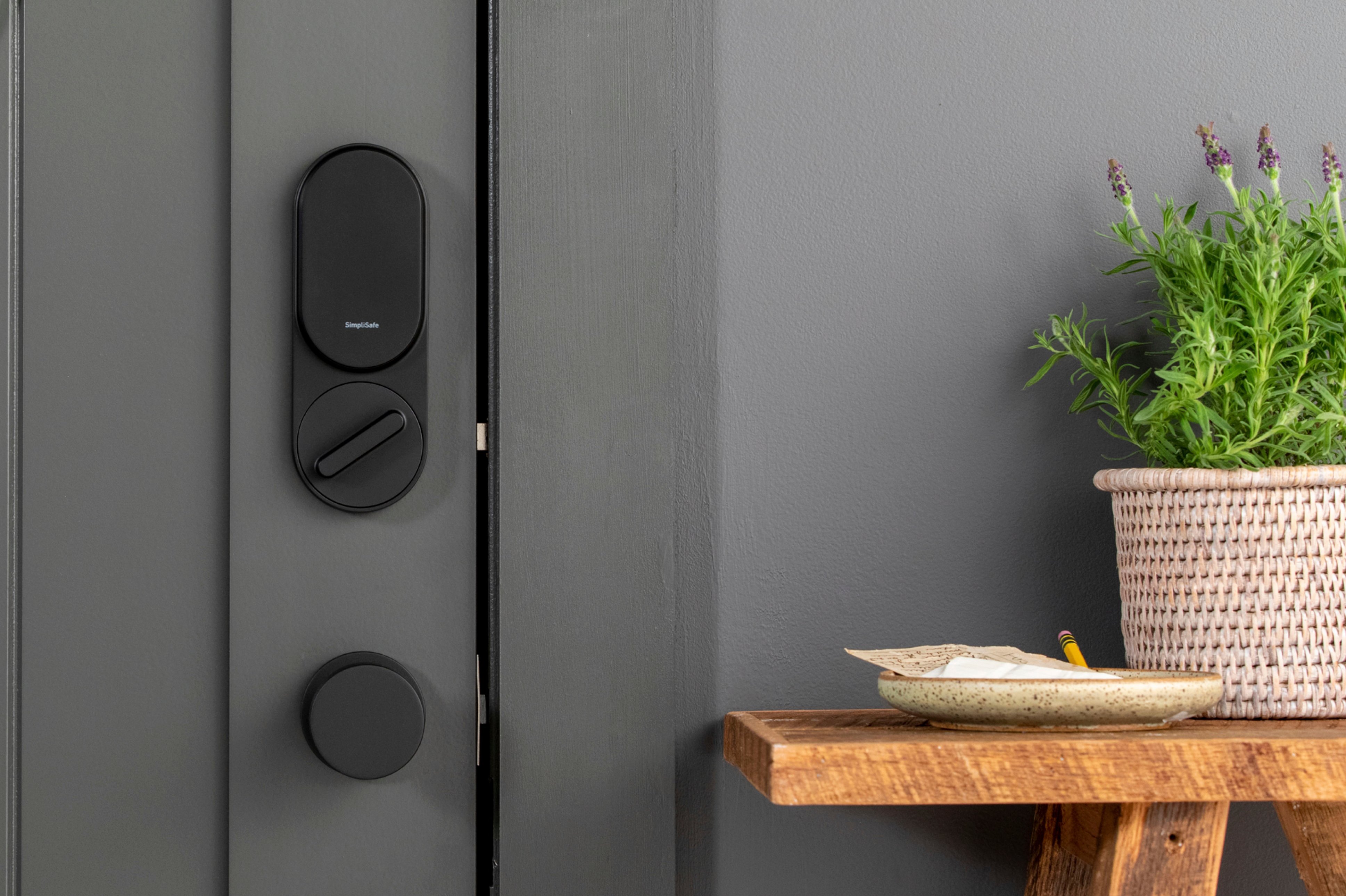 Angle View: SimpliSafe - Smart Lock - Compatible with Gen 3 home security system - Black