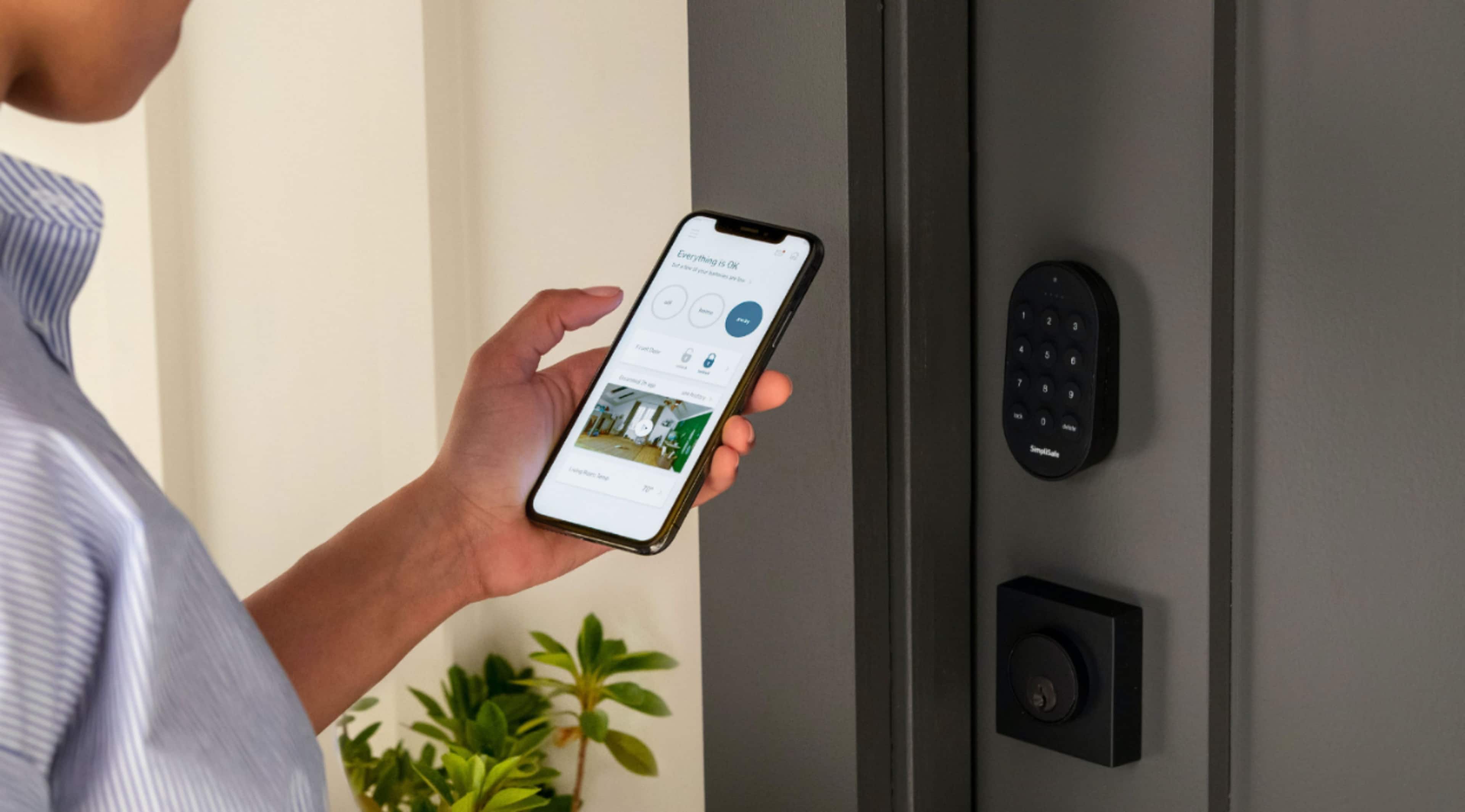 Left. SimpliSafe - Smart Lock - Compatible with Gen 3 home security system - Black.