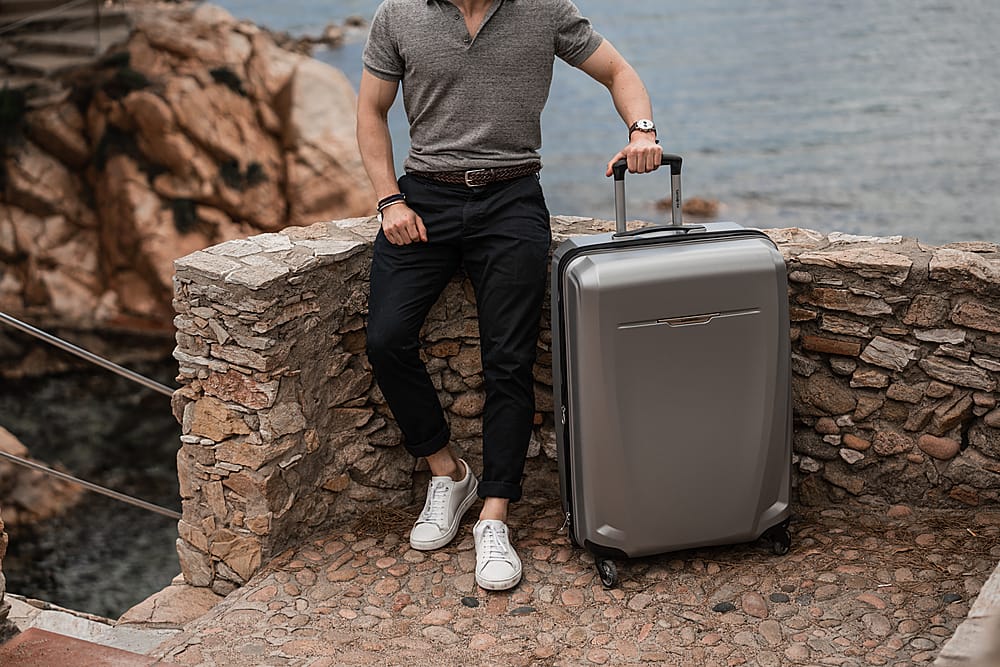Alt View 18. Samsonite - Winfield 3 DLX 25" Spinner - Silver.