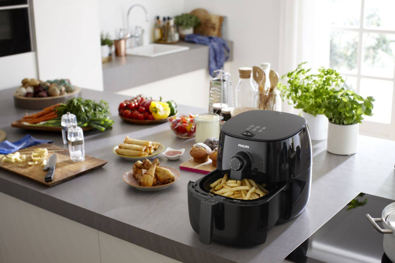 Alt View 17. Philips - Air Fryer - Black.