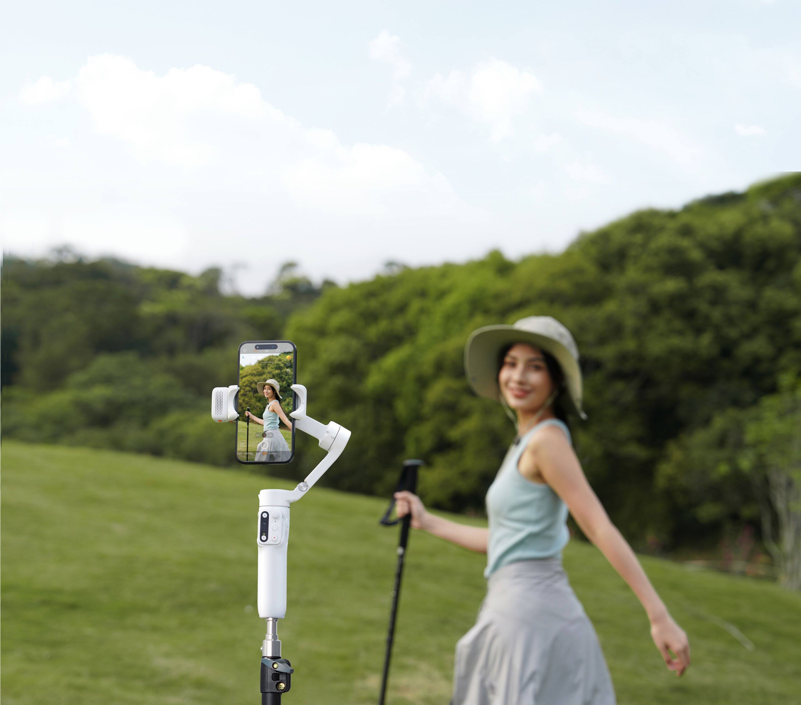 Alt View 19. Hohem - iSteady V3 3-Axis Gimbal Stabilizer for Smartphone w/ AI Tracking, Detachable Remote, Extendable Pole, & Magnetic Light - White.