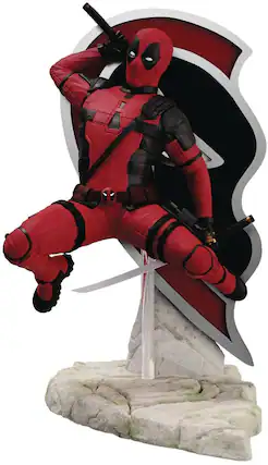 Front. Beast - Beast Kingdom - Deadpool & Wolverine - D-Stage - Deadpool Statue - Collectibles - Multicolor.