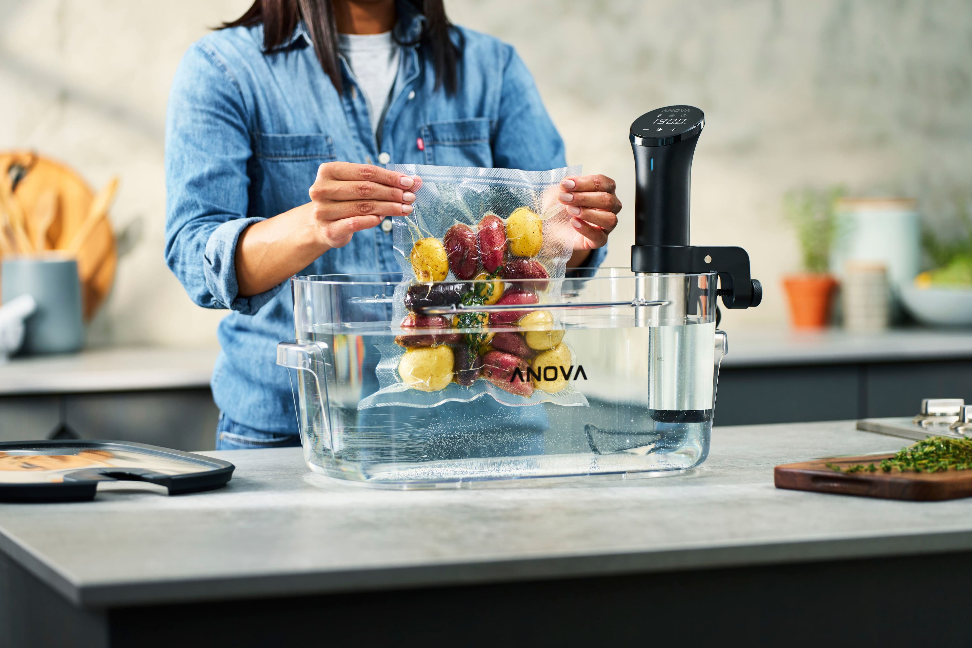 Alt View 16. Anova - Precision Cooker - Black.