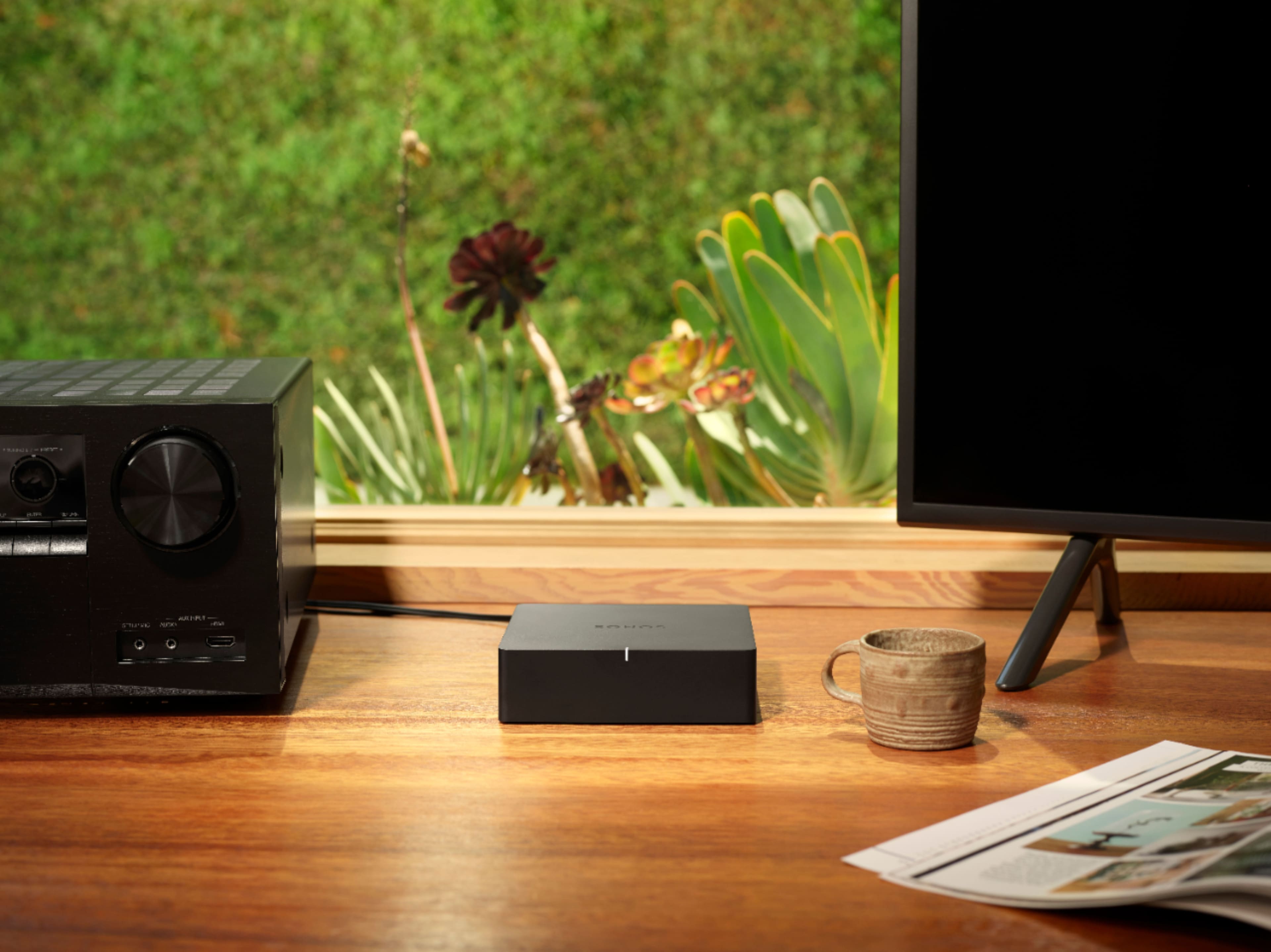 Alt View 20. Sonos - Port Streaming Media Player - Matte Black.