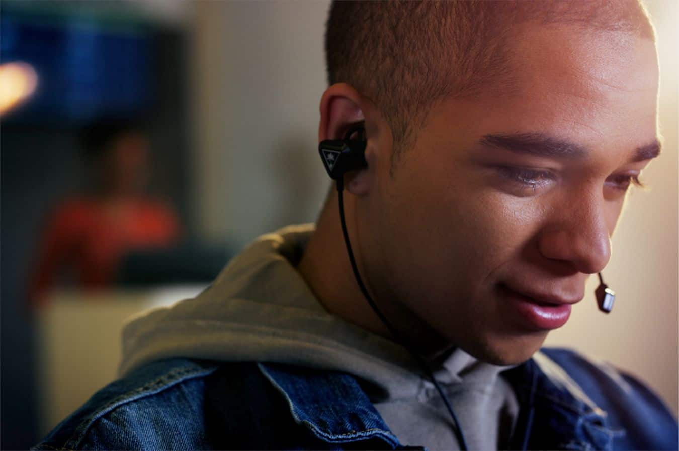 Alt View 18. Turtle Beach - Battle Buds In-Ear Gaming Headset for Mobile Gaming, Nintendo Switch, Xbox One, Xbox Series X|S, PS4 & PS5 - Black/Silver.