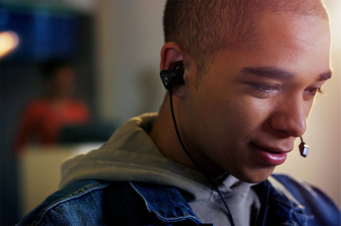 Alt View 18. Turtle Beach - Battle Buds In-Ear Gaming Headset for Mobile Gaming, Nintendo Switch, Xbox One, Xbox Series X|S, PS4 & PS5 - Black/Silver.