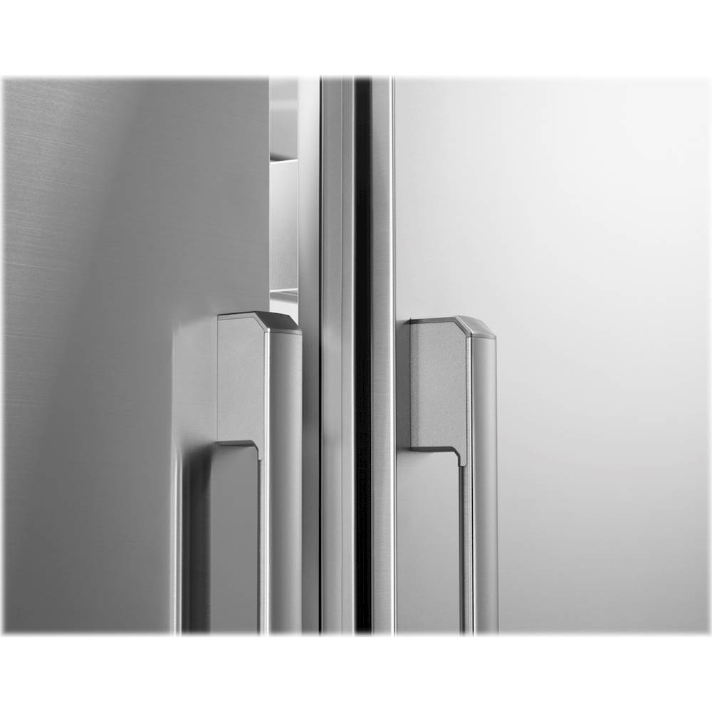 Angle View: Handle Kit for Select Bertazzoni Professional Series 18" Dishwashers - Stainless Steel