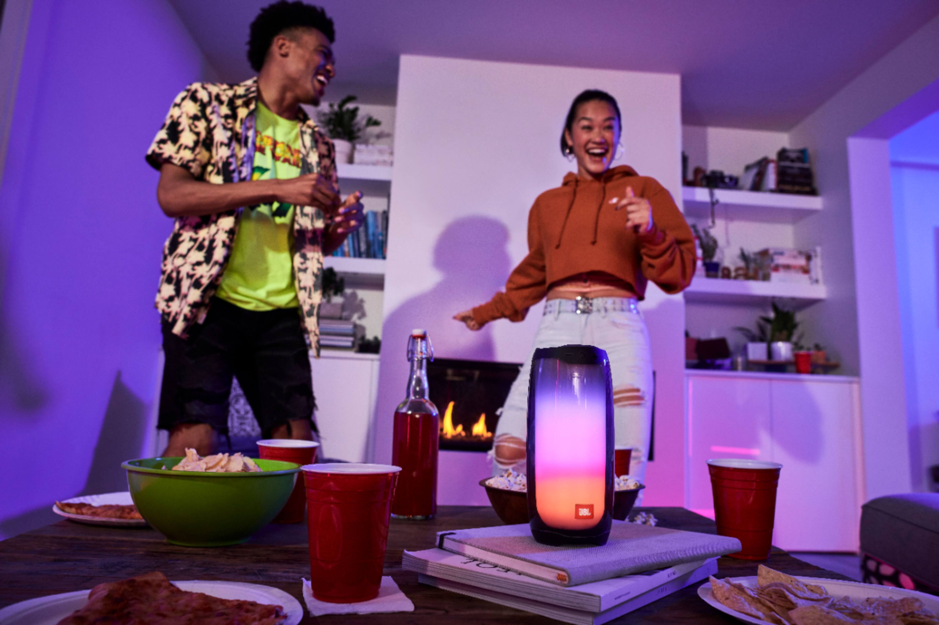 Alt View 19. JBL - Pulse 4 Portable Bluetooth Speaker - Black.