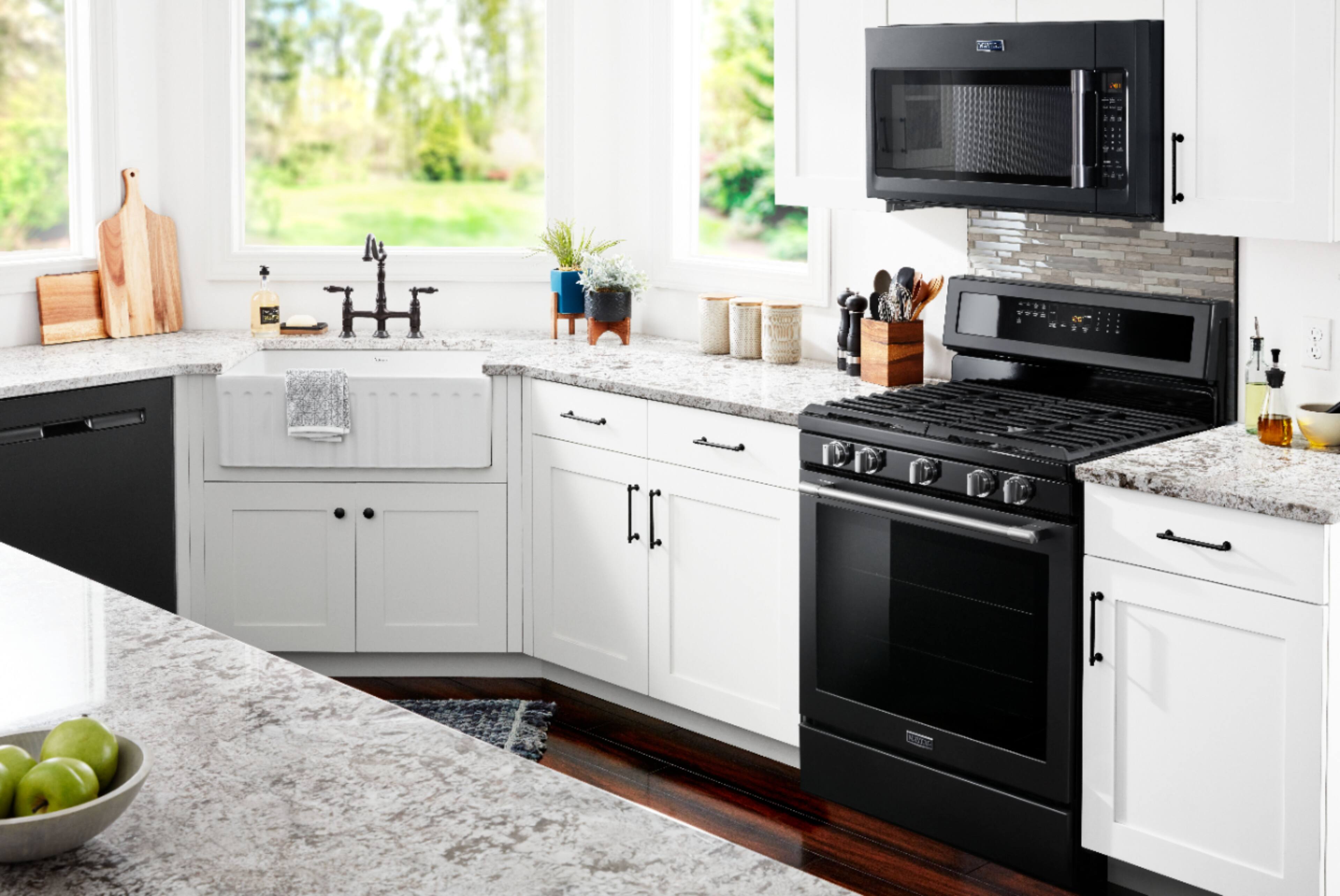 Best Buy Maytag 5.8 Cu. Ft. Freestanding True Convection Range with