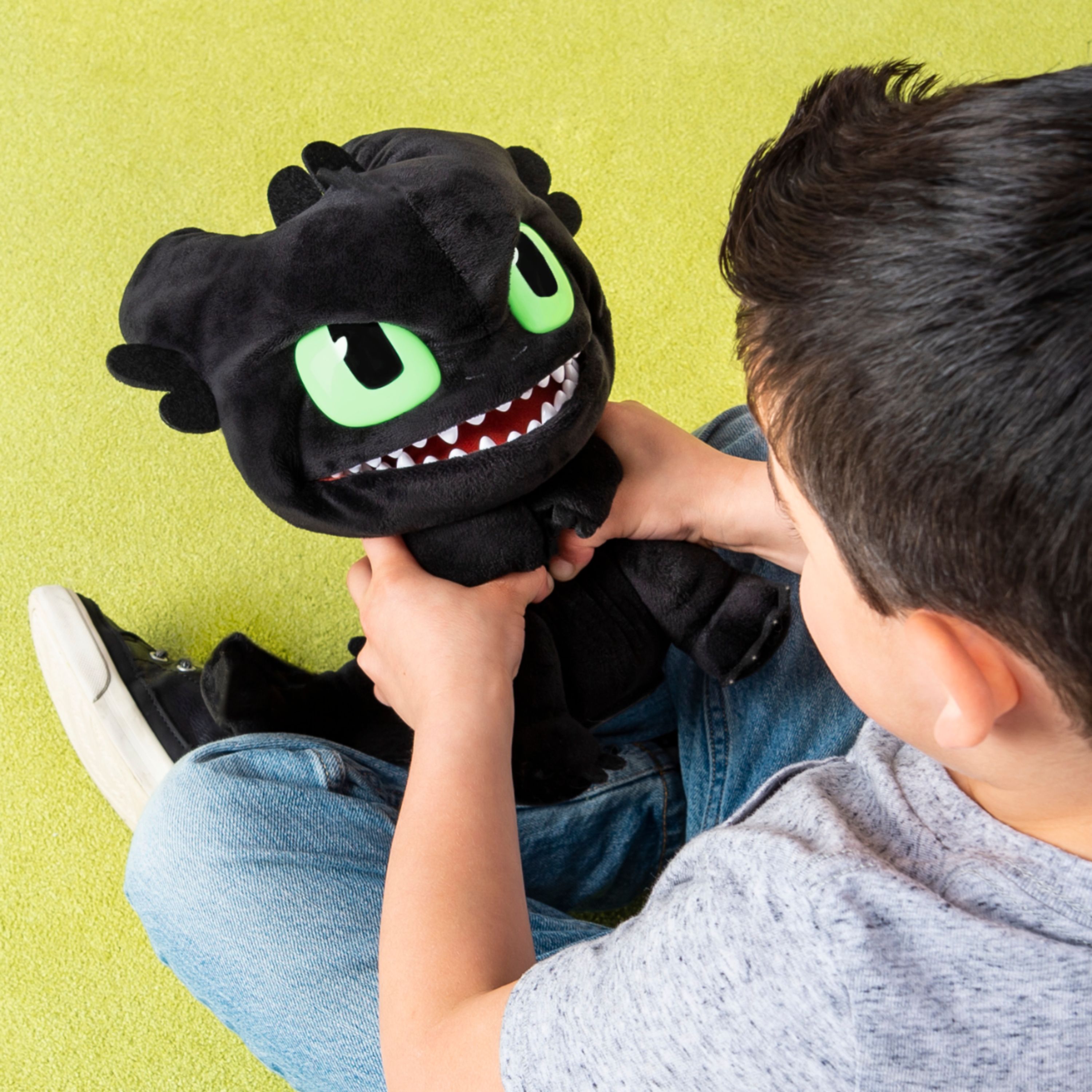 Best Buy: DreamWorks Dragons Toothless Plush Toy 6052479