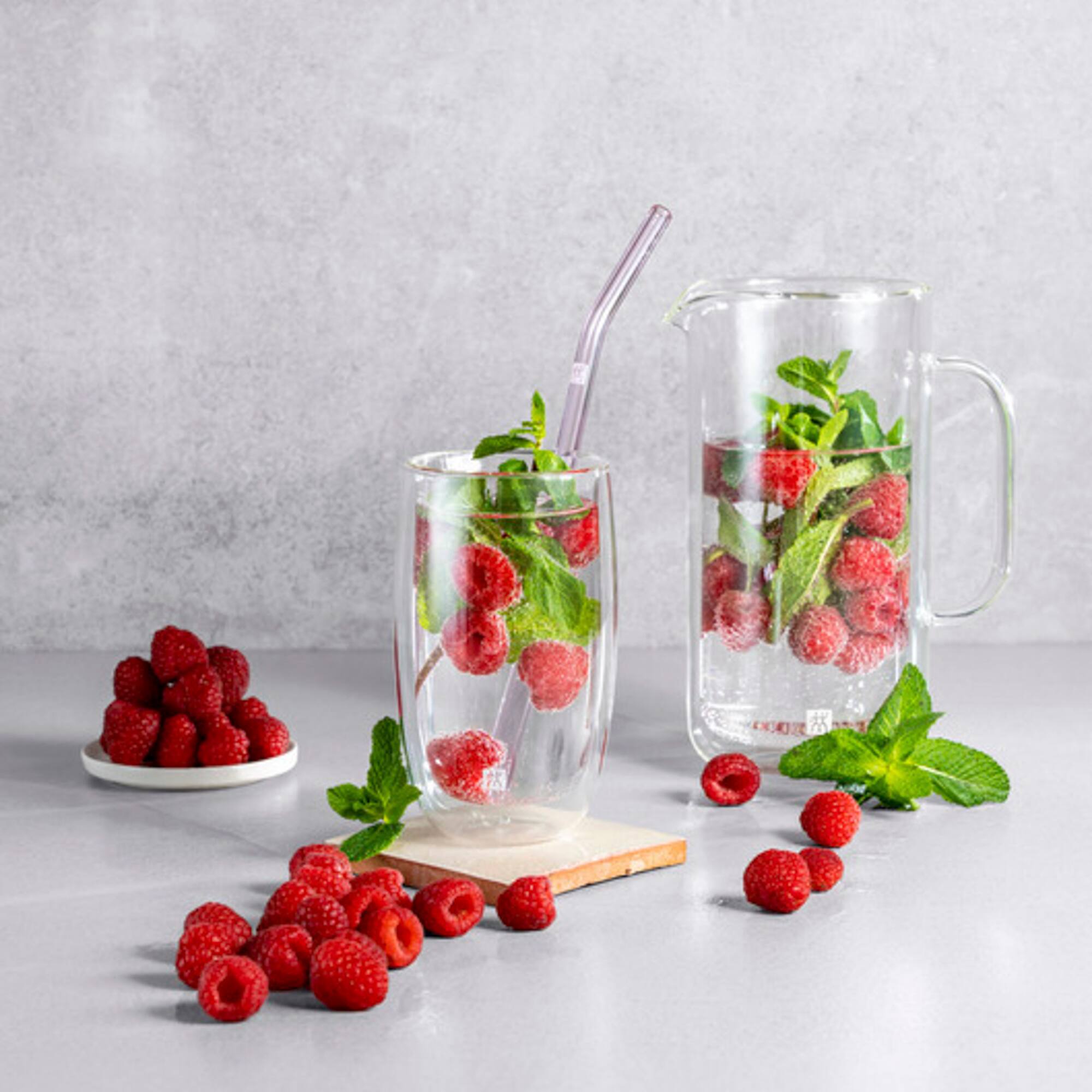 Alt View 3. ZWILLING - ZWILLING Sorrento 5-pc Bent Glass Straw Set - Multi Color - Multi.