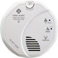 Front Zoom. First Alert - Smoke and Carbon Monoxide Alarm - Works with Ring - White.
