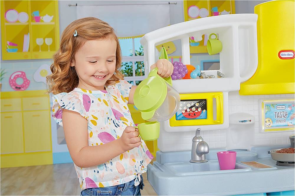 Mini Baking Set, party, consultant, baking, kitchen, Our Mini Baking Set  is mega fun for your youngsters. Ask your Consultant about booking a Kids  Kitchen Day Party! 🍪