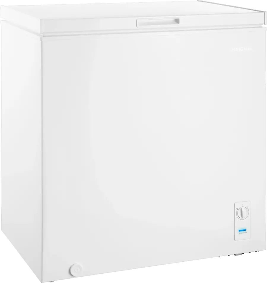 Angle. Insignia™ - 7.0 Cu. Ft. Garage Ready-Chest Freezer - White.