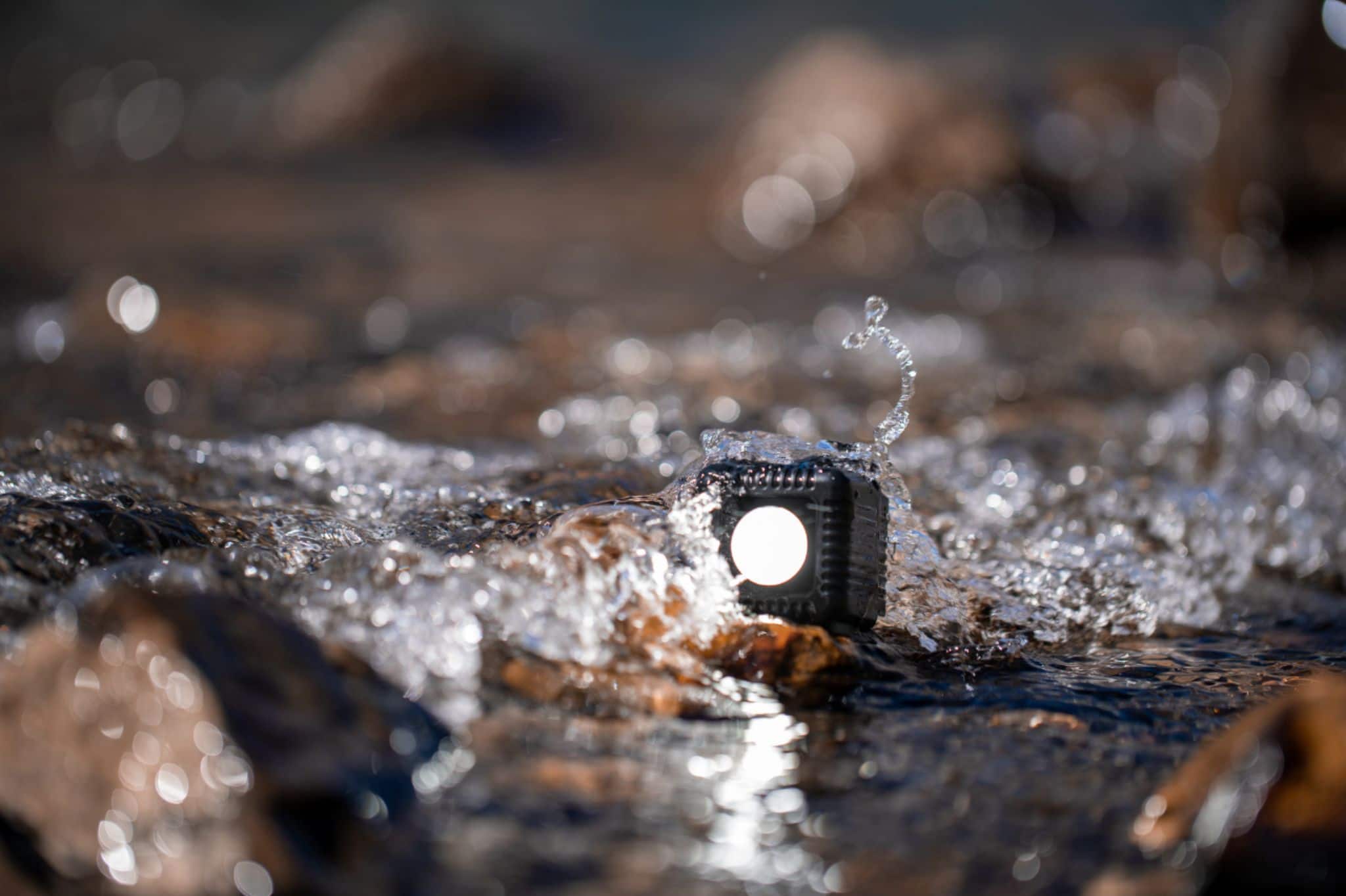 Alt View 19. Lume Cube - 2.0 LED Portable Light (2-Pack).