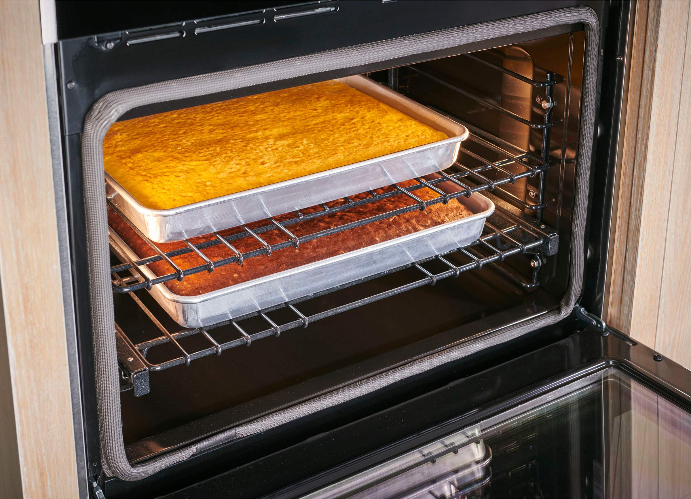 Monogram - 30" Built-In Double Electric Convection Wall Oven