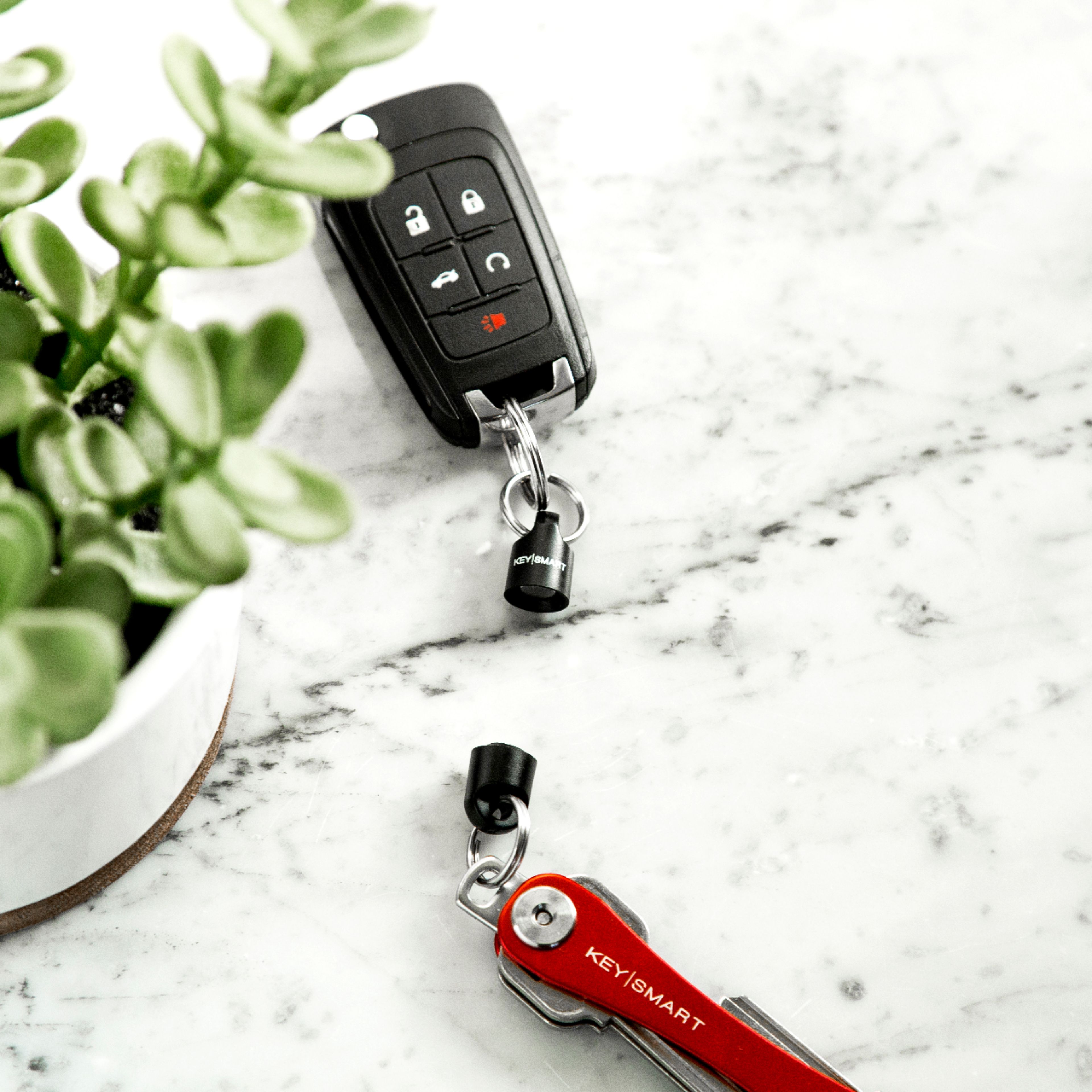 Angle View: KeySmart - MagConnect Magnetic Keychain Quick Connect - Black