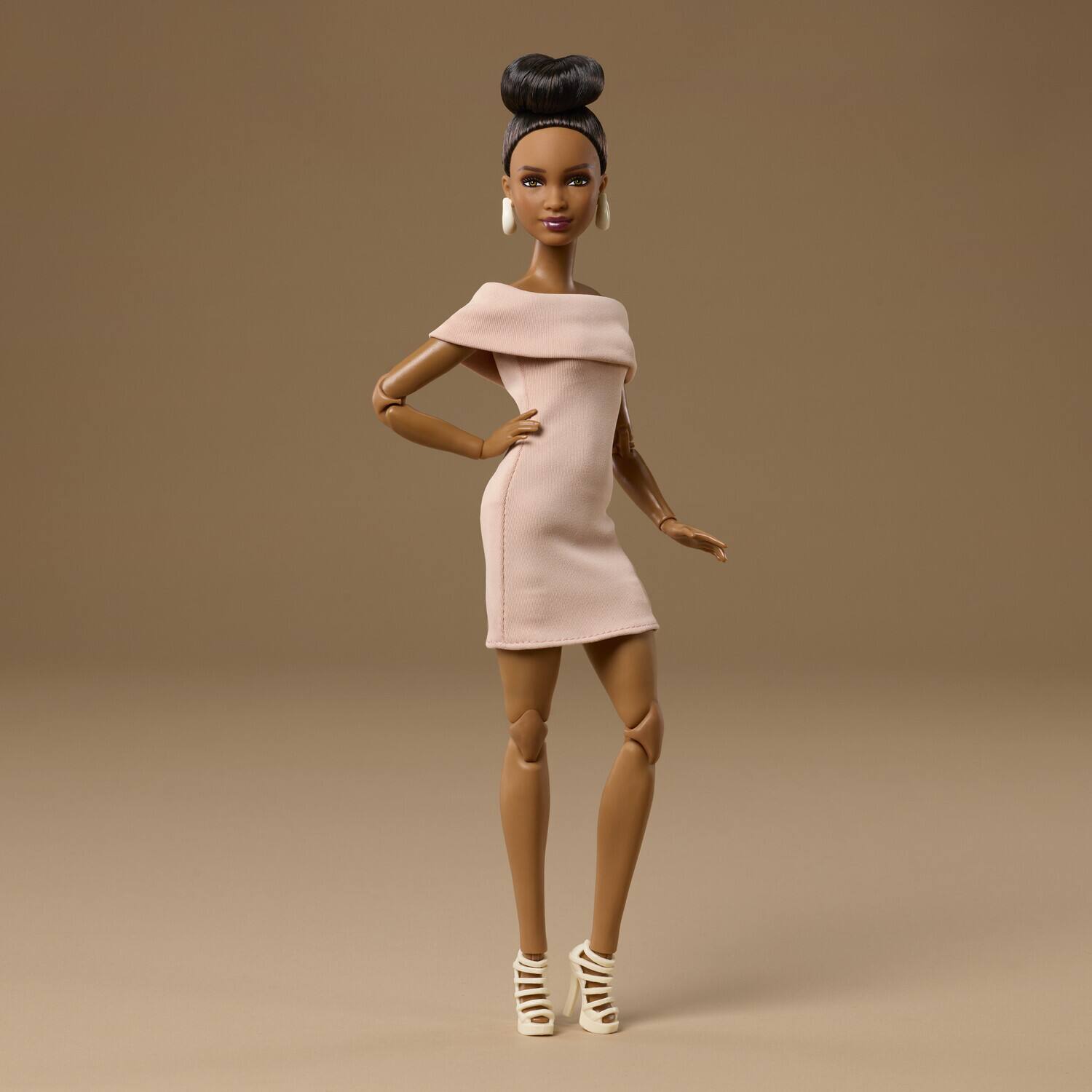 Alt View 3. Mattel - Mattel Collectible - Barbie Basics Neutral Series 2026 Model 08   - COLLECTIBLES - Multicolor.