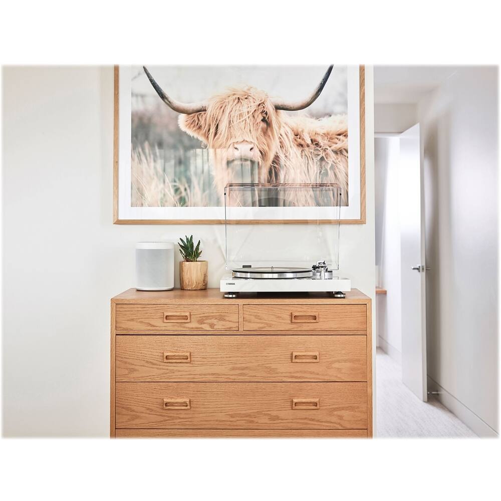 Alt View 14. Yamaha - MusicCast Bluetooth Stereo Turntable - White.