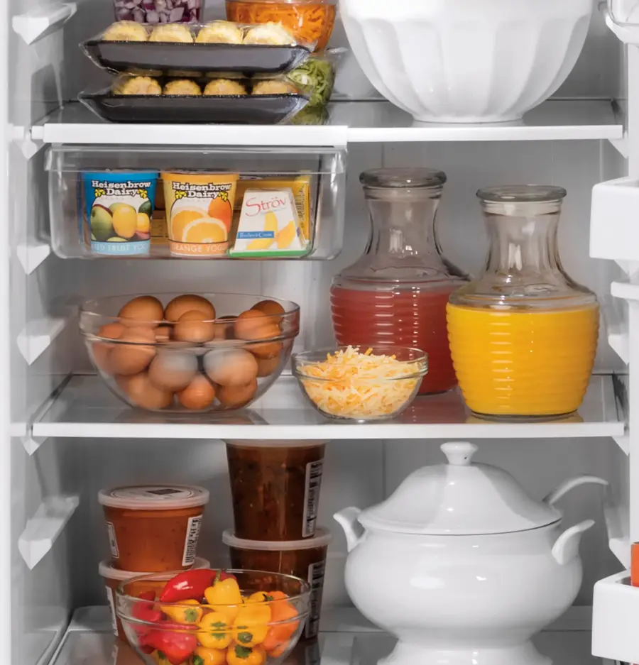 Alt View 13. GE - 17.5 Cu. Ft. Top-Freezer Refrigerator - White.
