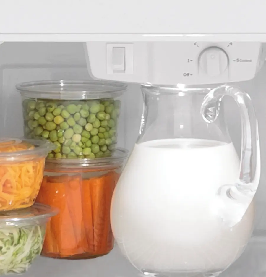 Alt View 15. GE - 17.5 Cu. Ft. Top-Freezer Refrigerator - White.