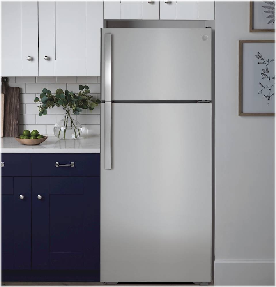 Alt View 3. GE - 17.5 Cu. Ft. Top-Freezer Refrigerator - Stainless Steel.