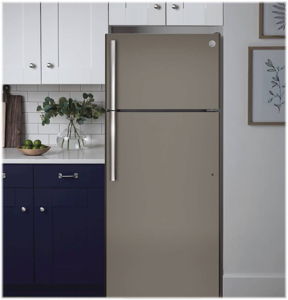 Alt View 3. GE - 17.5 Cu. Ft. Top-Freezer Refrigerator - Slate.
