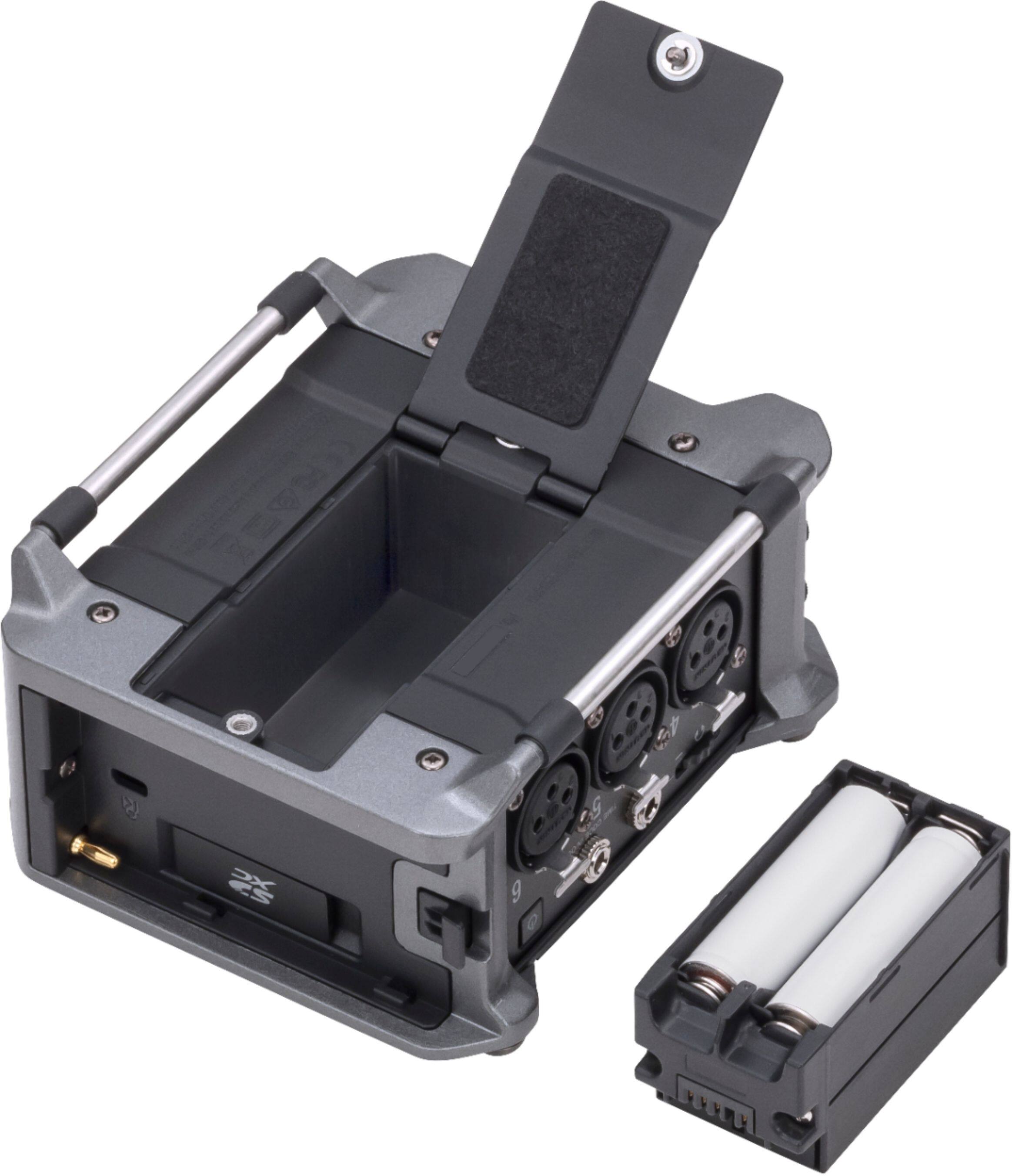 Alt View 15. Zoom - F6 Field Recorder.