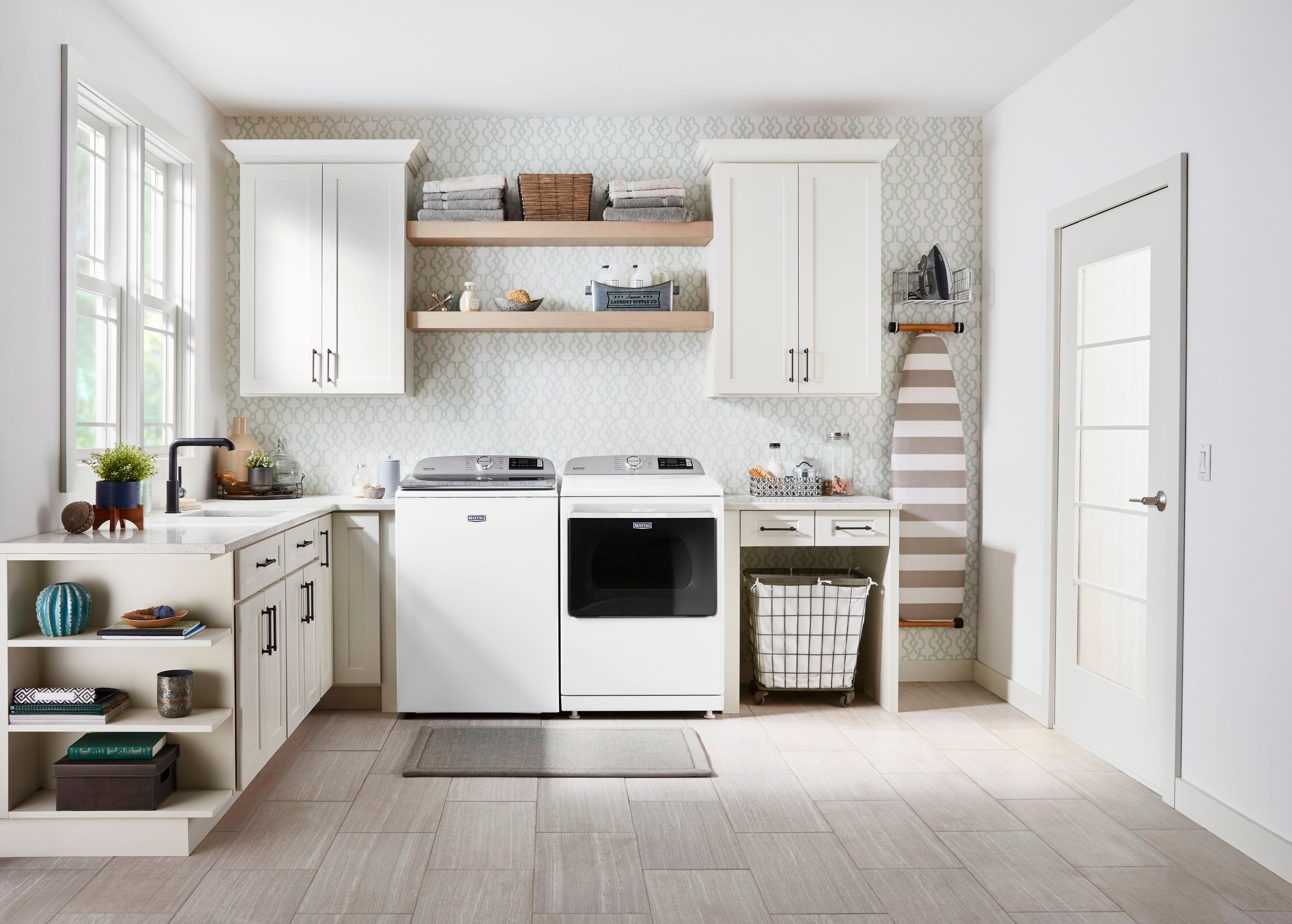 Alt View 24. Maytag - 7.4 Cu. Ft. Smart Gas Dryer with Steam and Extra Power Button - White.