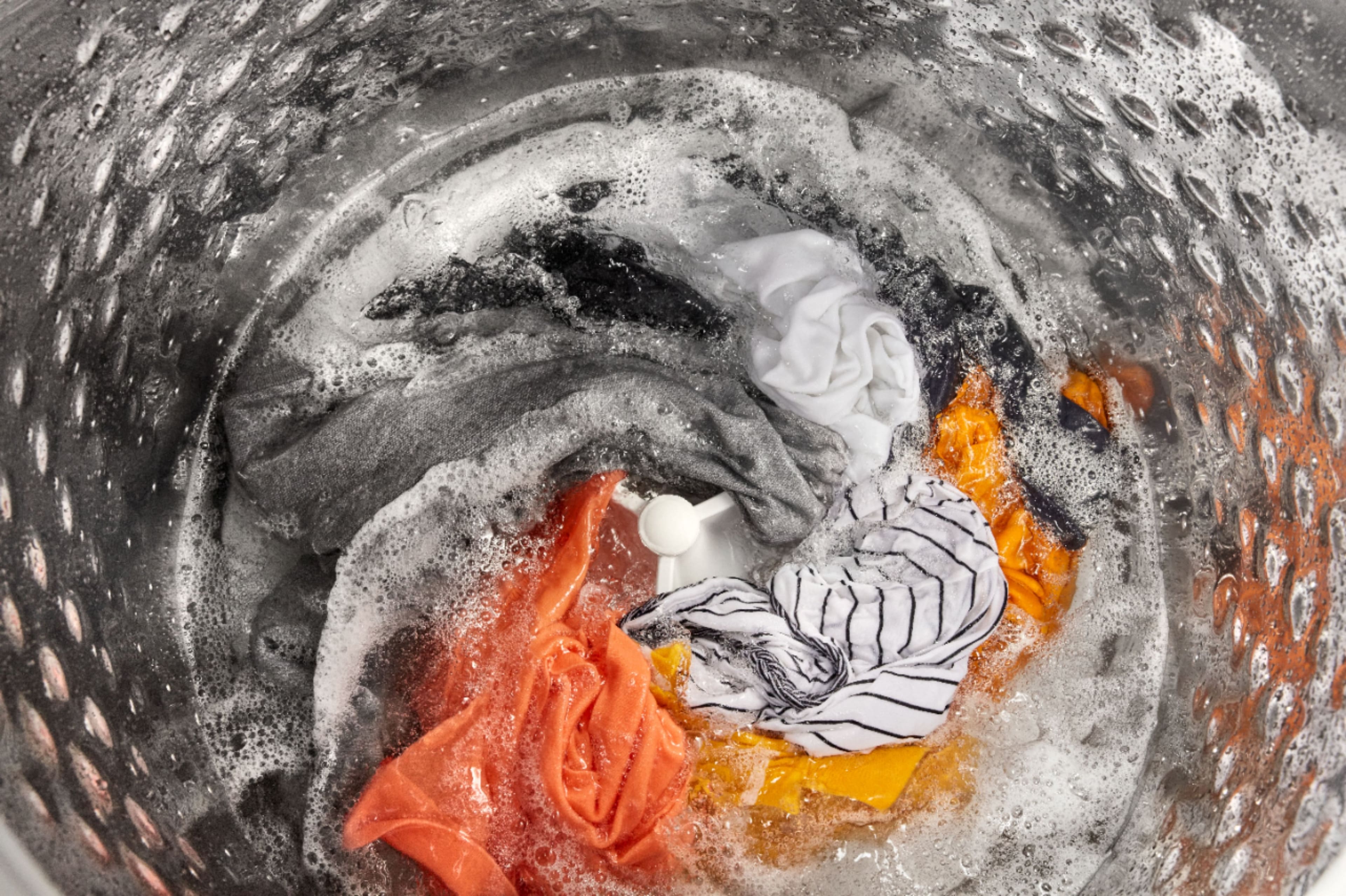 Alt View 18. Whirlpool - 4.8 Cu. Ft. Smart Top Load Washer with Load & Go Dispenser - Chrome Shadow.