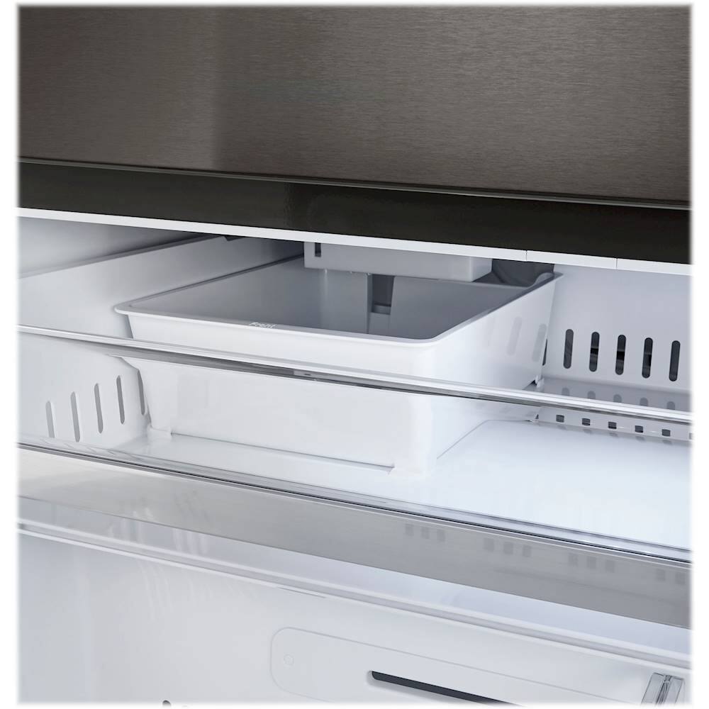 Alt View 33. LG - 29.5 Cu. Ft. 4-Door French Door-in-Door Smart Refrigerator with Craft Ice - PrintProof Black Stainless Steel.