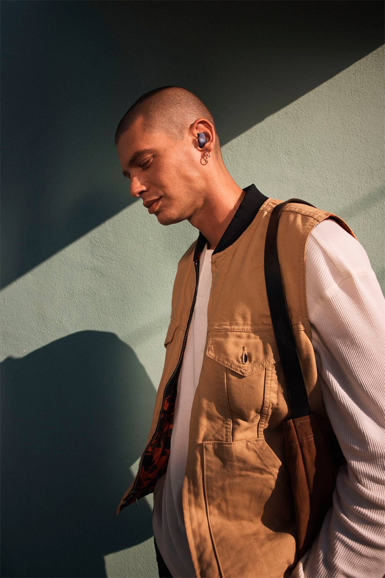 Alt View 36. Beats - Beats Fit Pro True Wireless Noise Cancelling In-Ear Earbuds - Sage Gray.