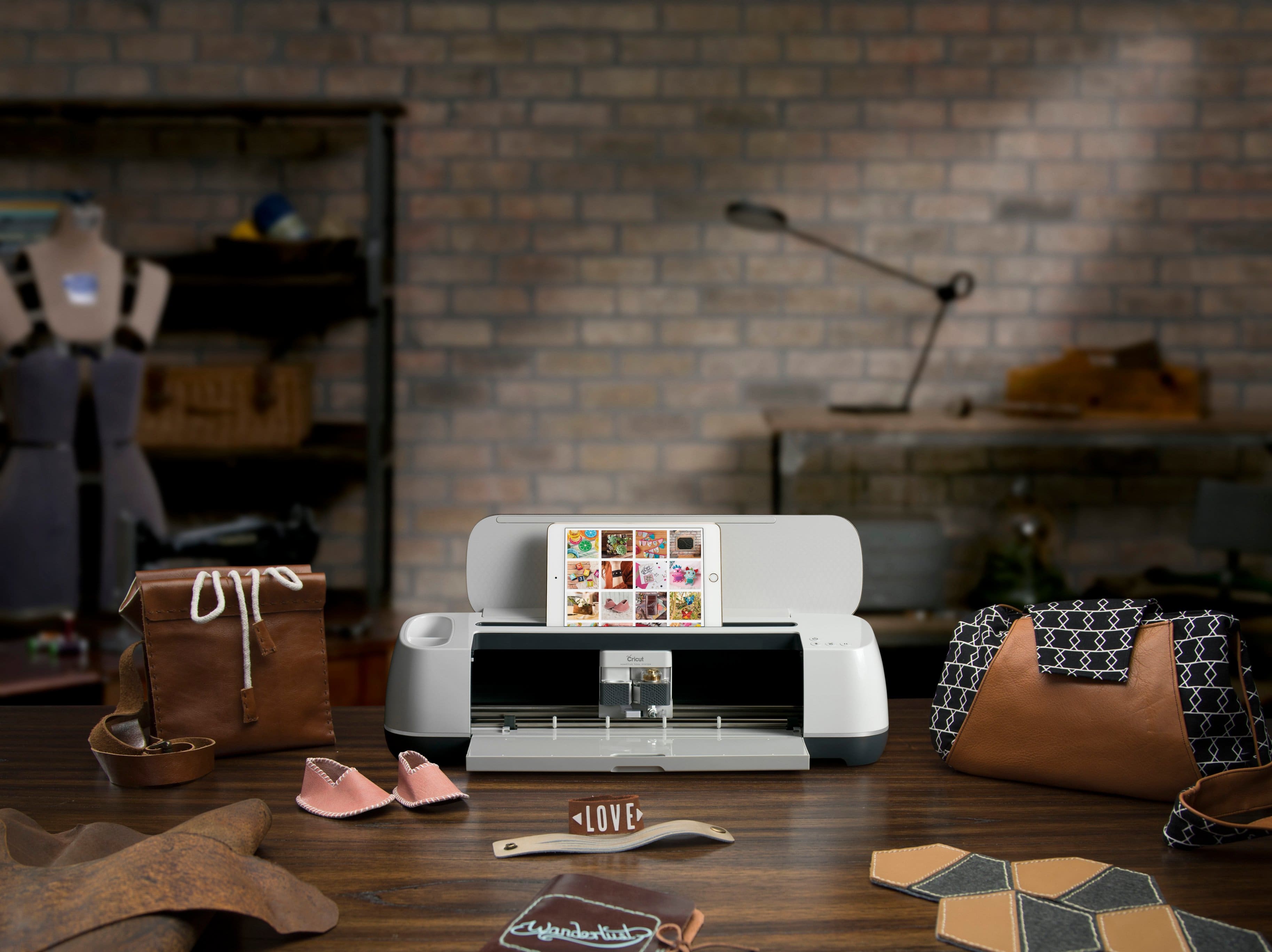 Alt View 16. Cricut - Maker - Rose.