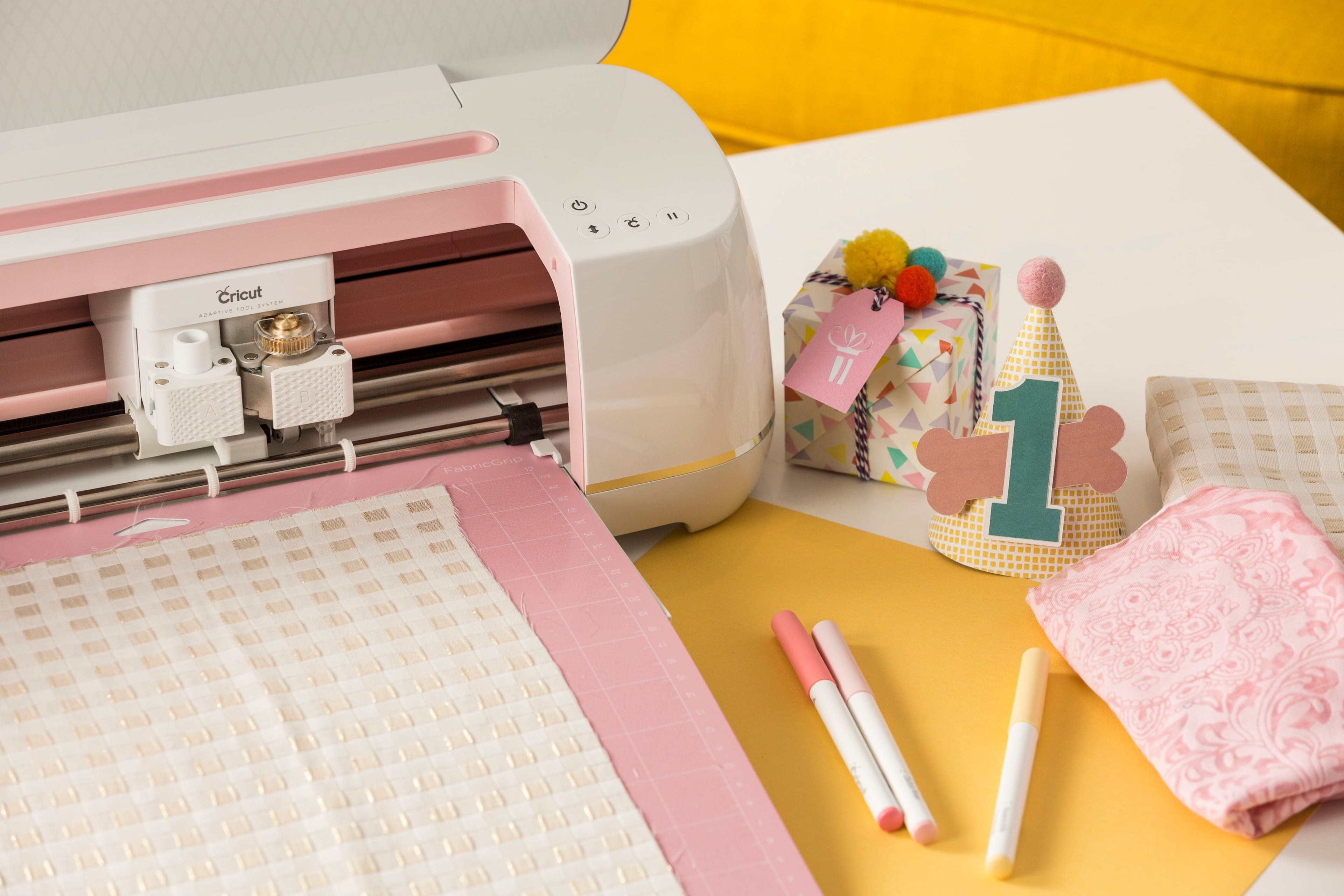 Alt View 17. Cricut - Maker - Rose.