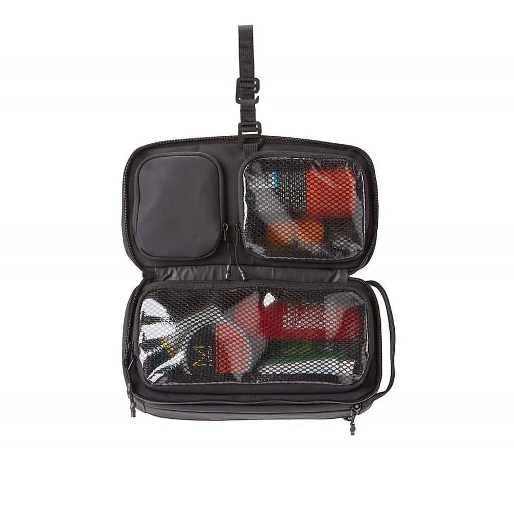 Front. Nomatic - Large Toiletry Bag - Black.