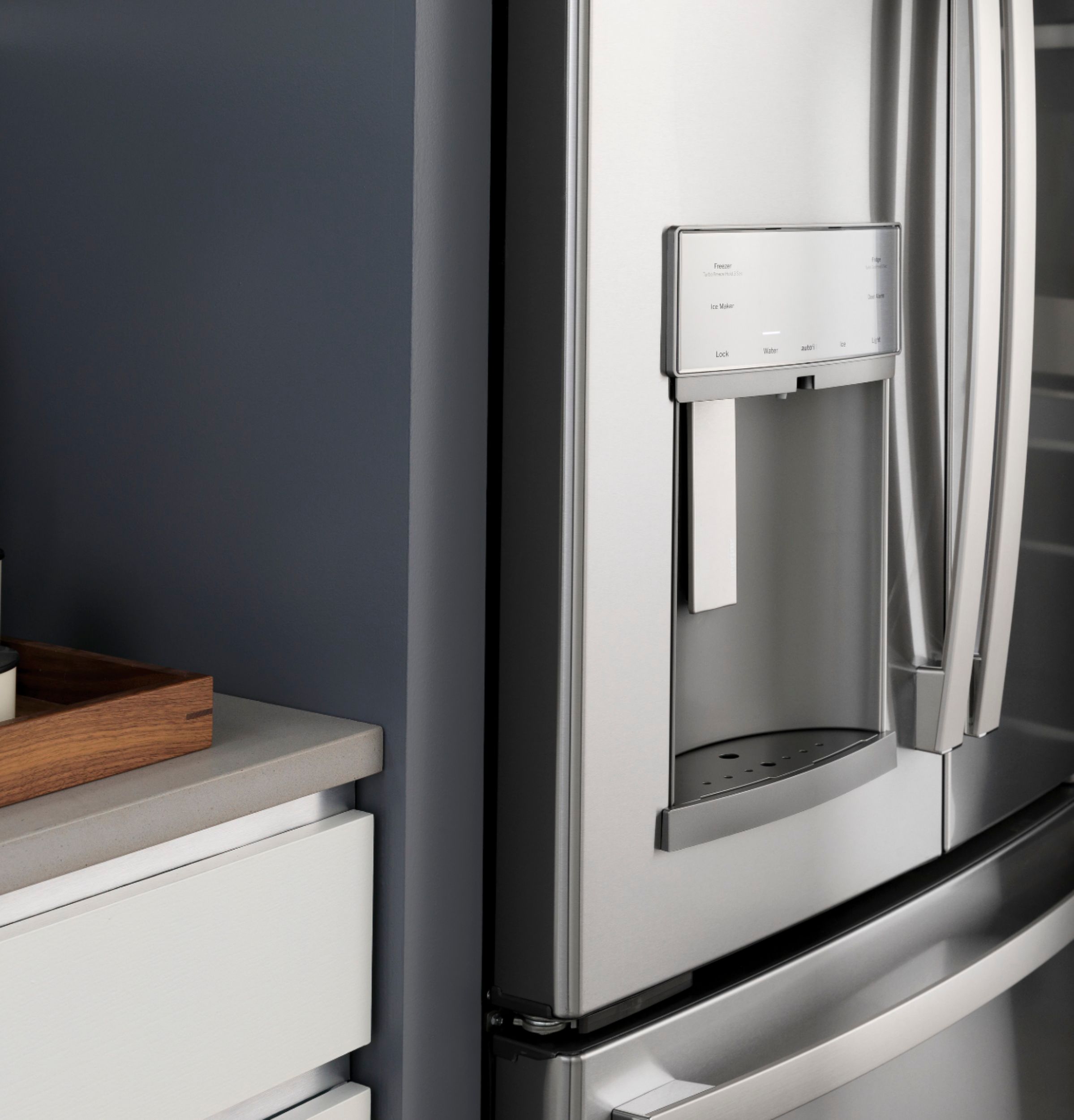 GE Introduces Fridges With Autofill Water Pitchers - Reviewed
