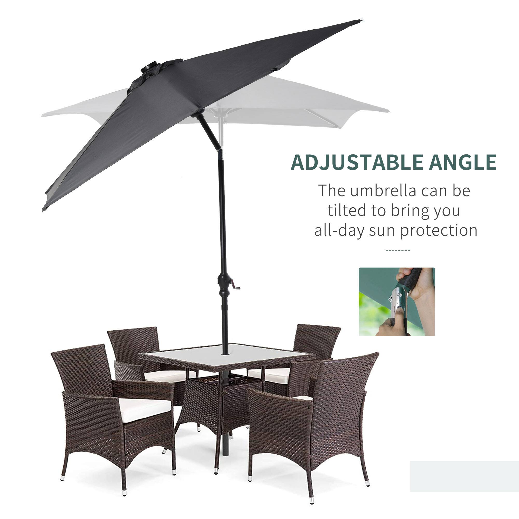 ADJUSTABLE ANGLE
The umbrella can be tilted to bring you all-day sun protection