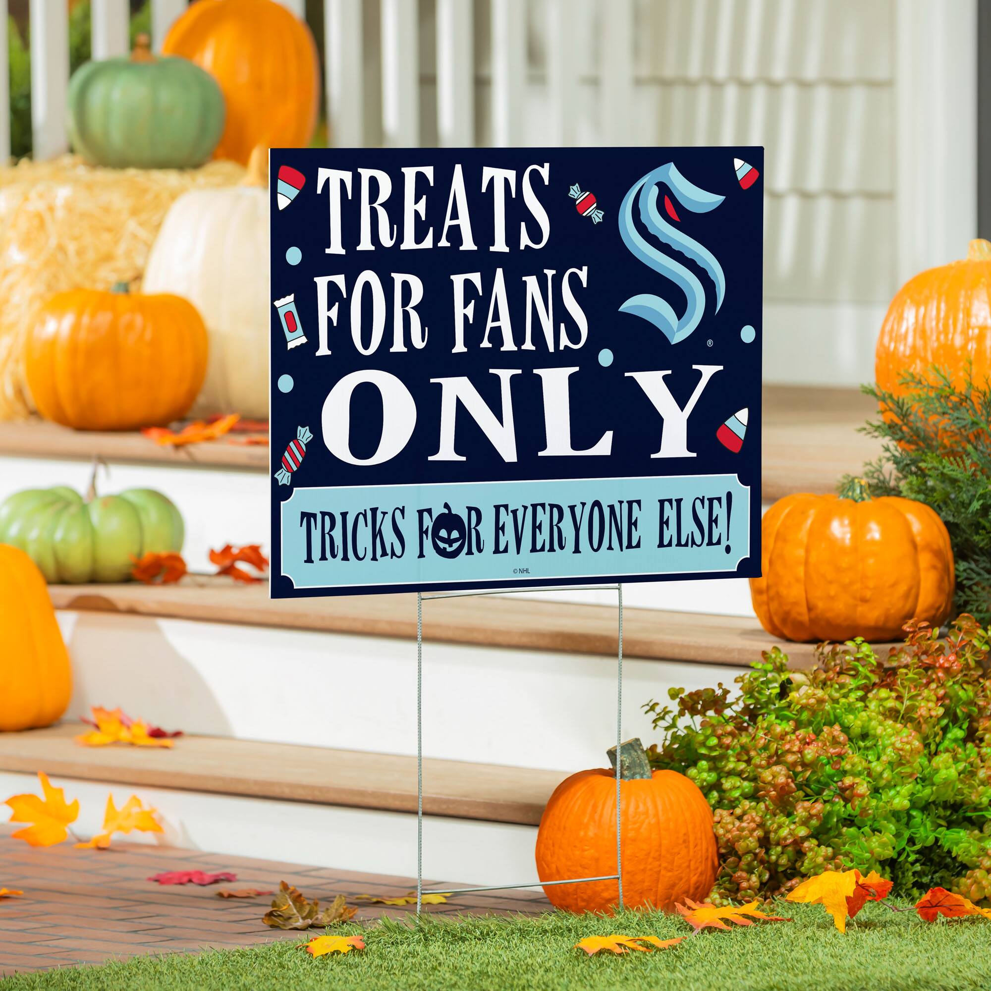 TREATS FOR FANS ONLY  
TRICKS FOR EVERYONE ELSE!