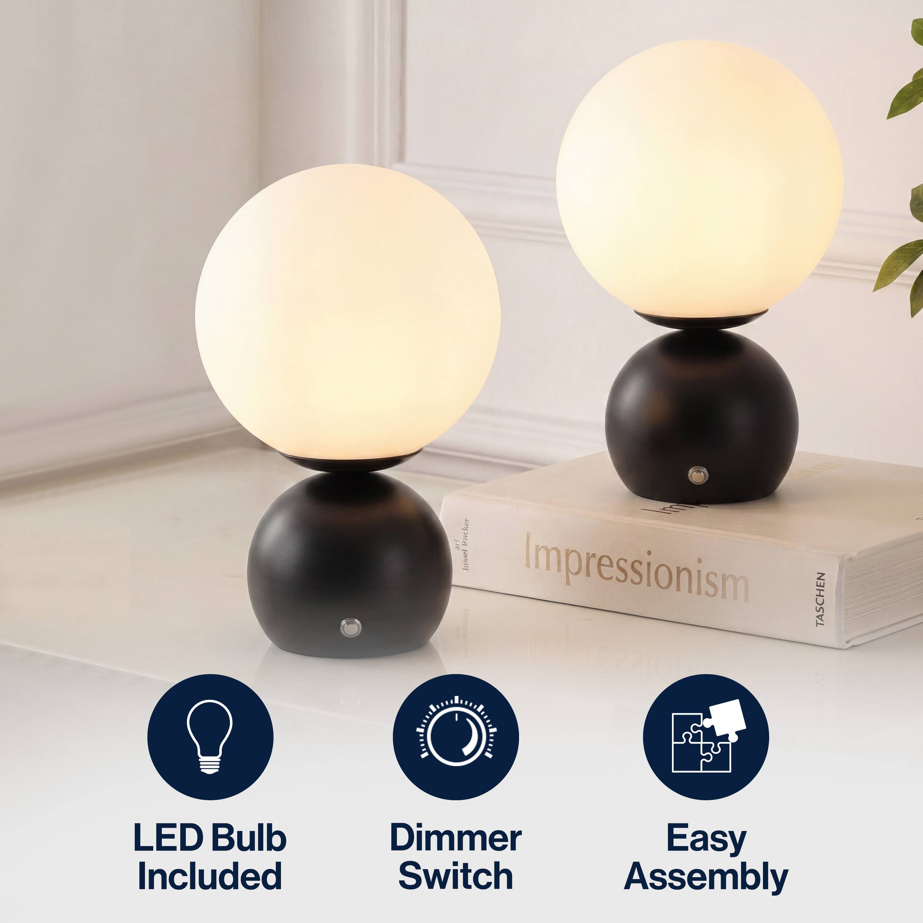 ary Ducker FRANCHEN Impressionism TASCHEN

LED Bulb Included
Dimmer Switch
Easy Assembly