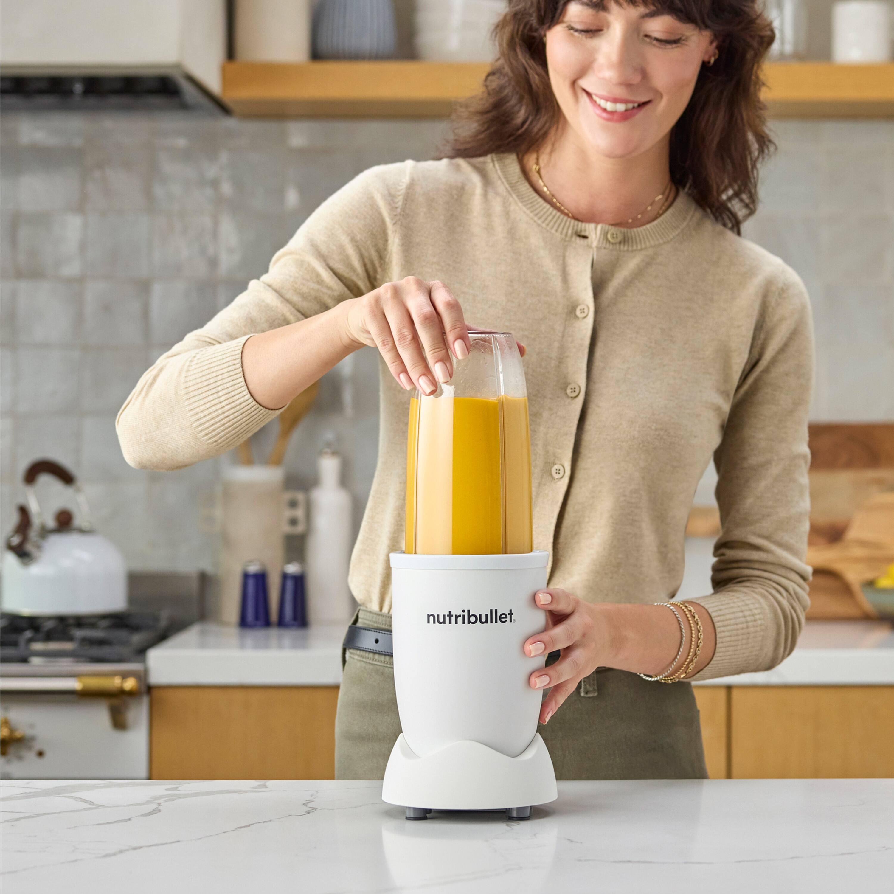 Alt View 2. NutriBullet - Pro 900W Single-Serve Blender - White.