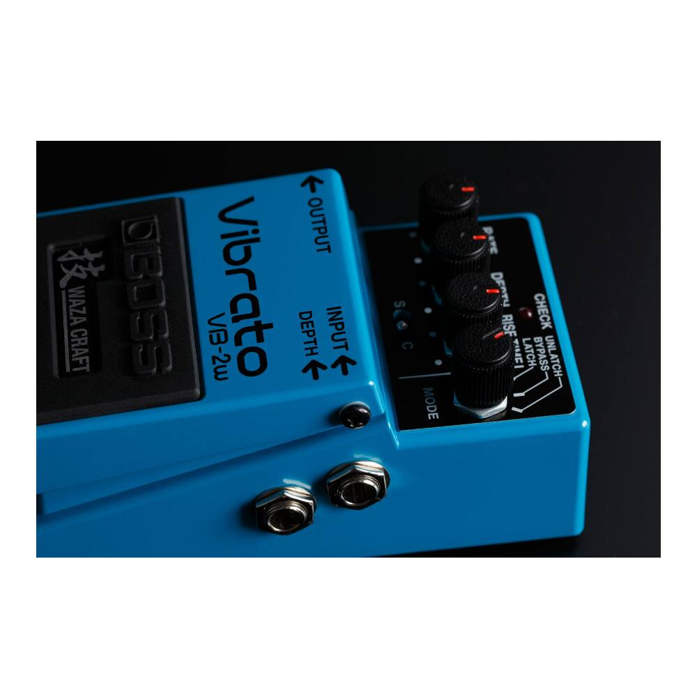 OUTPUT  
Vibrato WAZA CRAFT DBOSS VB-2W  
DEPTH  

INPUT  
S/C MODE  

CHECK  
LATCH  
BYPASS  
UNLATCH