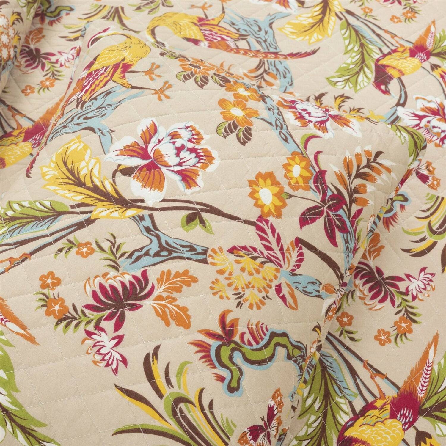 Angle. Hivvago - King size 3 Piece Peacock Birds Floral Lightweight Polyester Quilt Set Tan - Tan.
