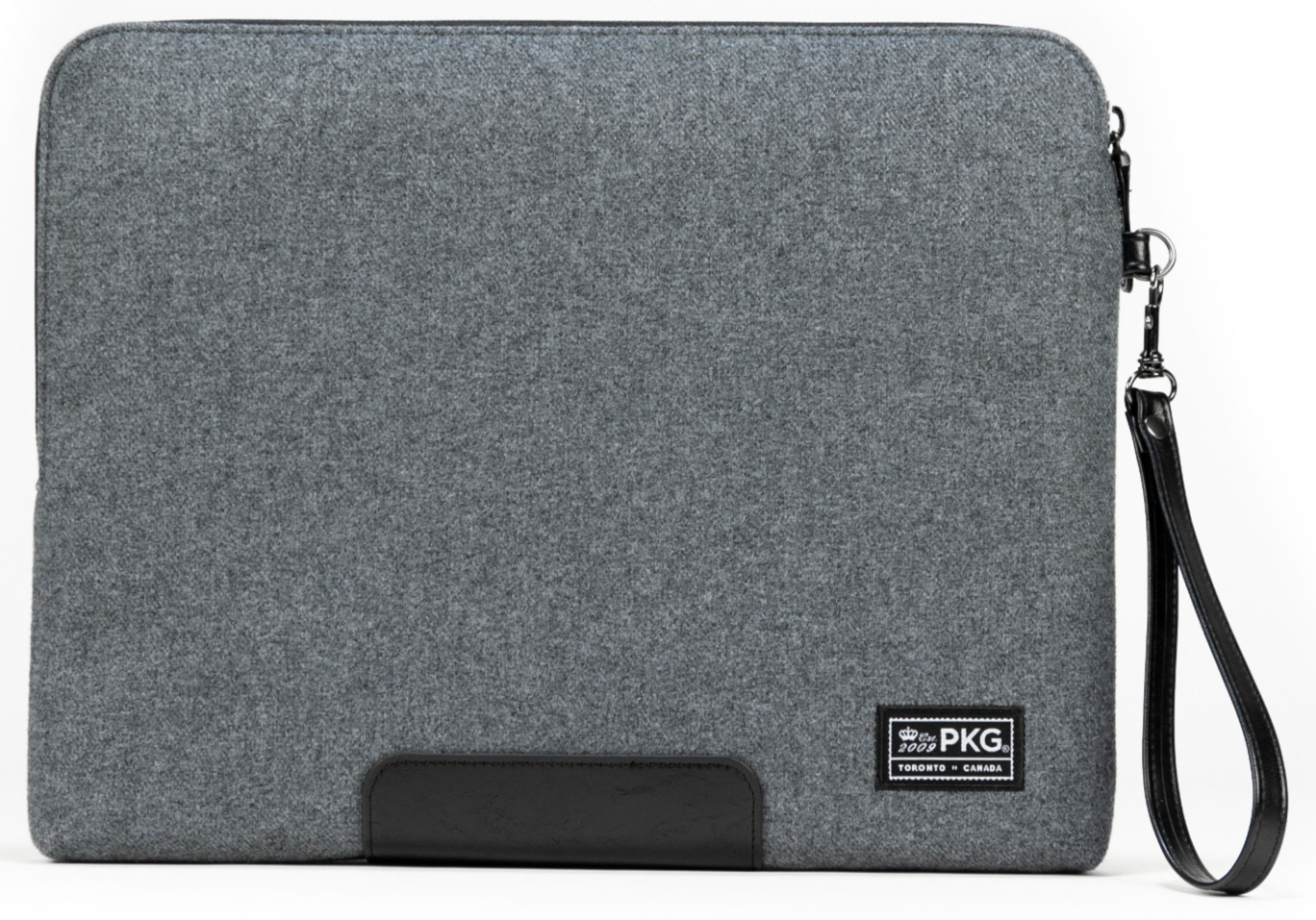 Back View: PKG - Sleeve for 14" Laptop - Gray