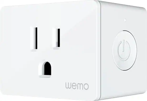 Front. WeMo - WiFi Smart Plug - White.