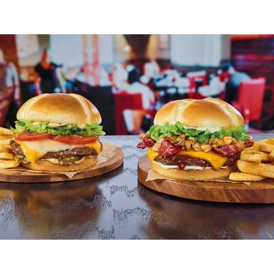 red robin limited edition gift card A Limited Edition Gift Card* that's also a pass to free apps? That's magic! Hurry and claim this #BlackFriday offer before it vanishes! https://bit.ly/RedRobinCards *Limited Edition Gift Card offer