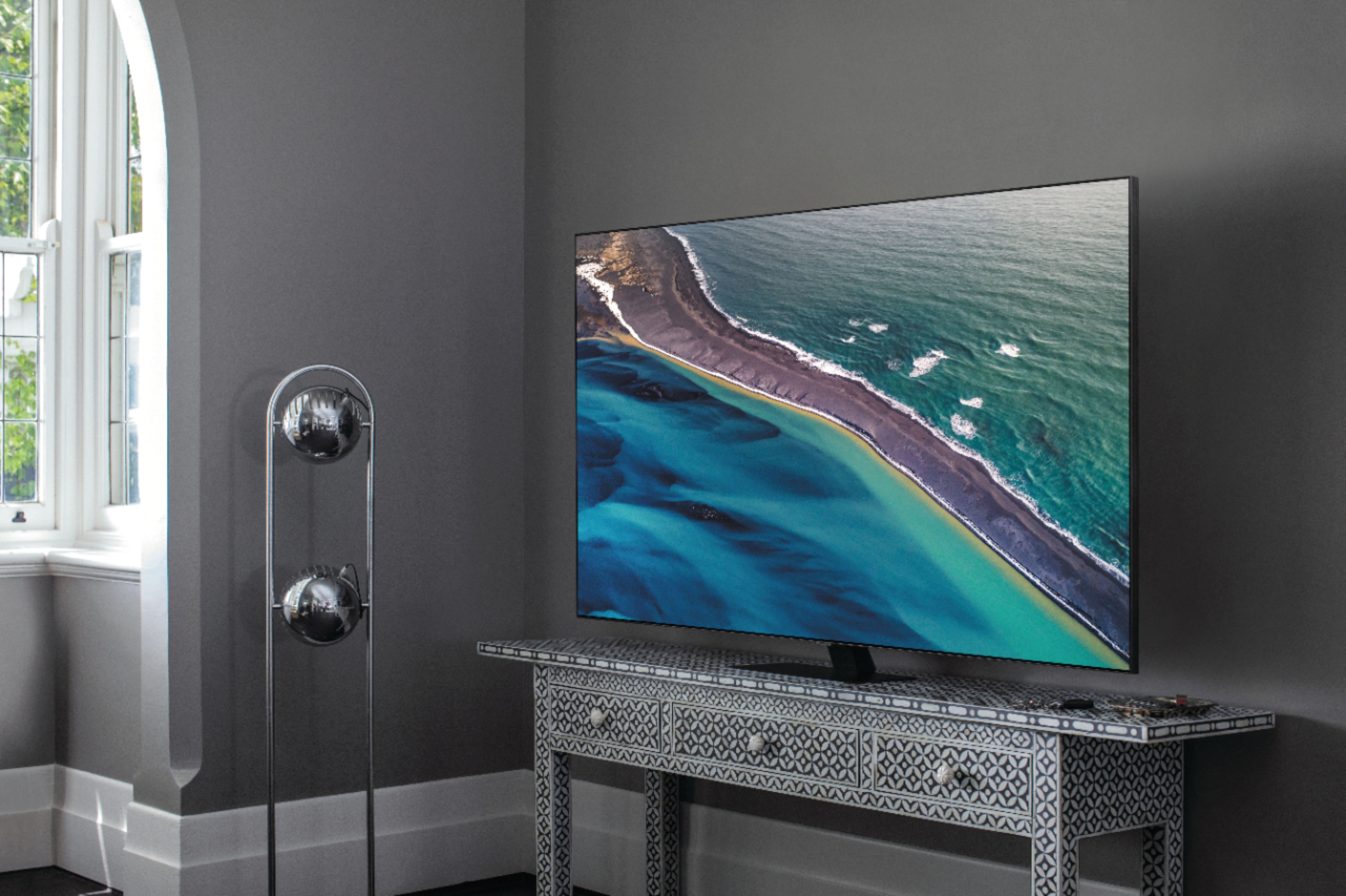  SAMSUNG 65-inch Class QLED Q80T Series - 4K UHD Direct Full  Array 12X Quantum HDR 12X Smart TV with Alexa Built-in (QN65Q80TAFXZA, 2020  Model) : Electronics